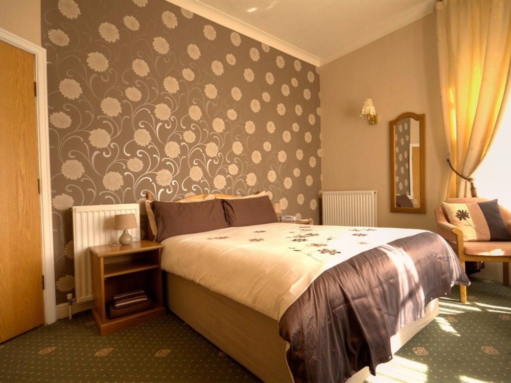 Bed and breakfast The Dickens Bar &